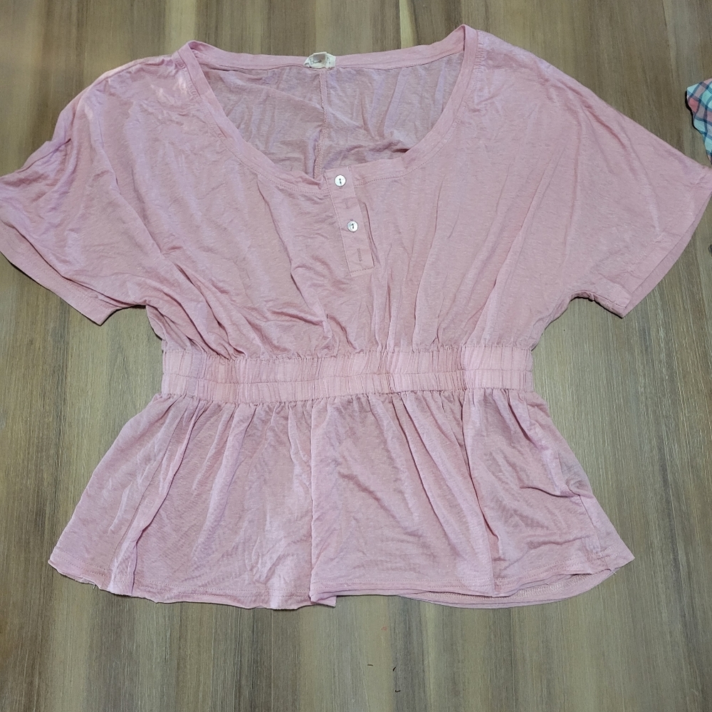 Pol short sleeve women's top size medium